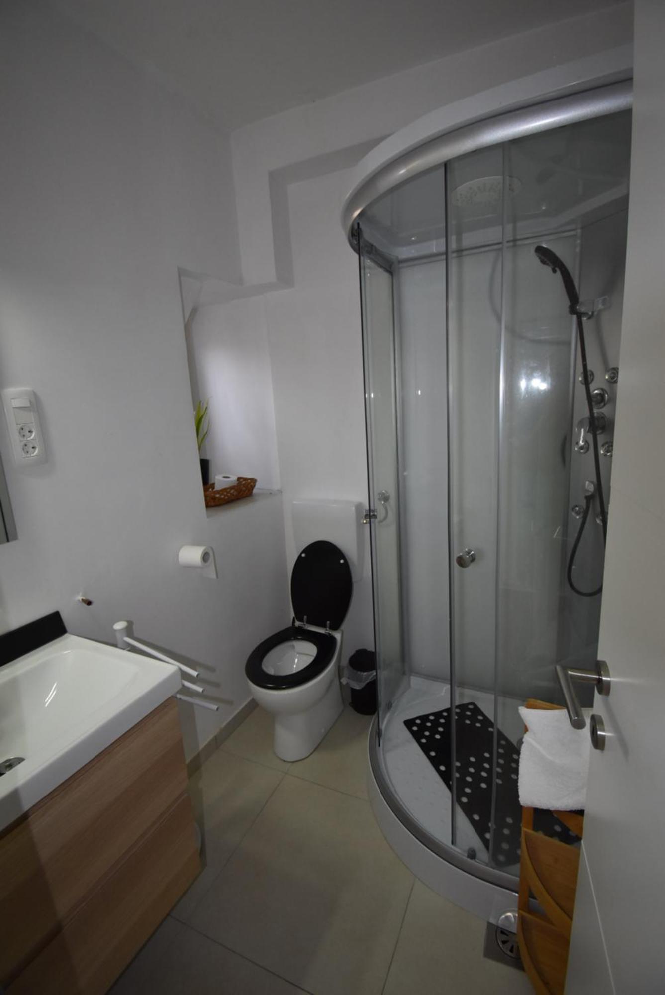 Apartments Free Alps, Massage & Wine Бовец Екстер'єр фото