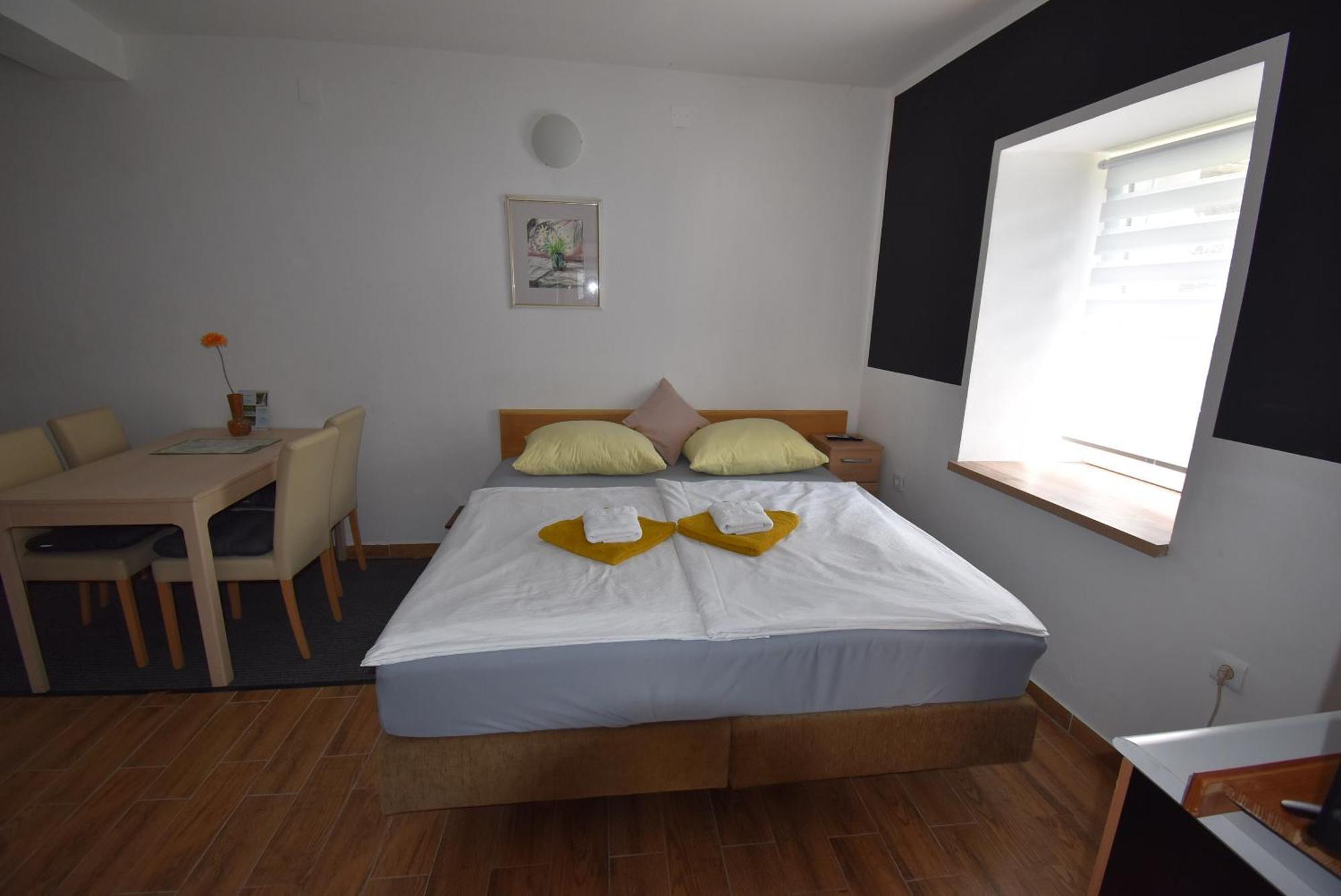 Apartments Free Alps, Massage & Wine Бовец Екстер'єр фото
