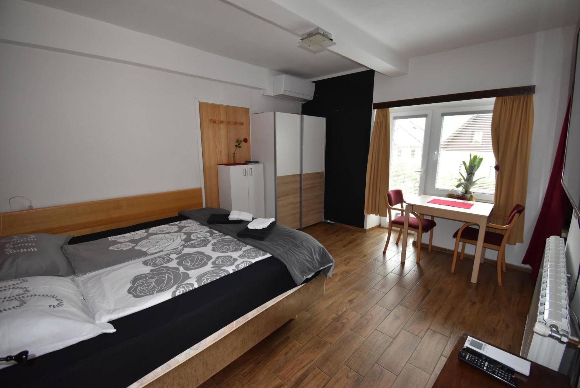 Apartments Free Alps, Massage & Wine Бовец Екстер'єр фото