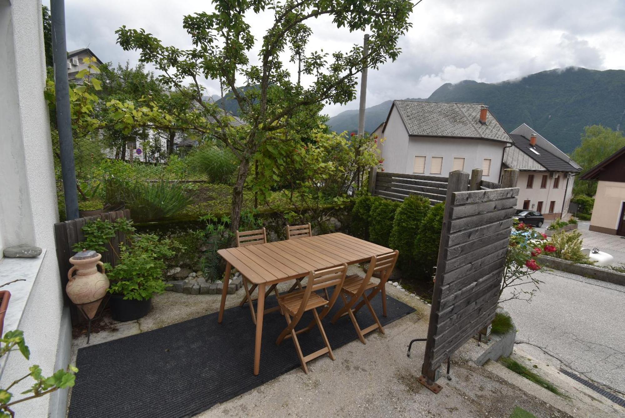 Apartments Free Alps, Massage & Wine Бовец Екстер'єр фото