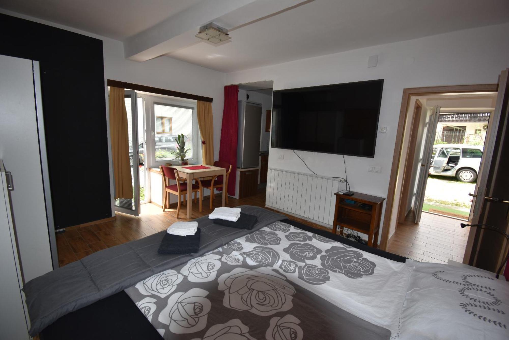 Apartments Free Alps, Massage & Wine Бовец Екстер'єр фото